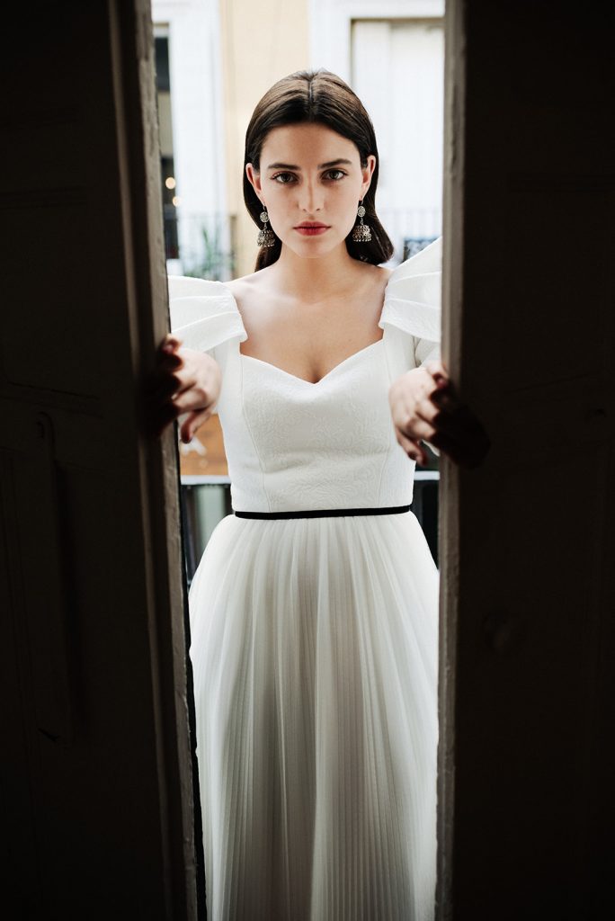 Noir et Blanc detalles en negro cinturilla negra vestido novia
