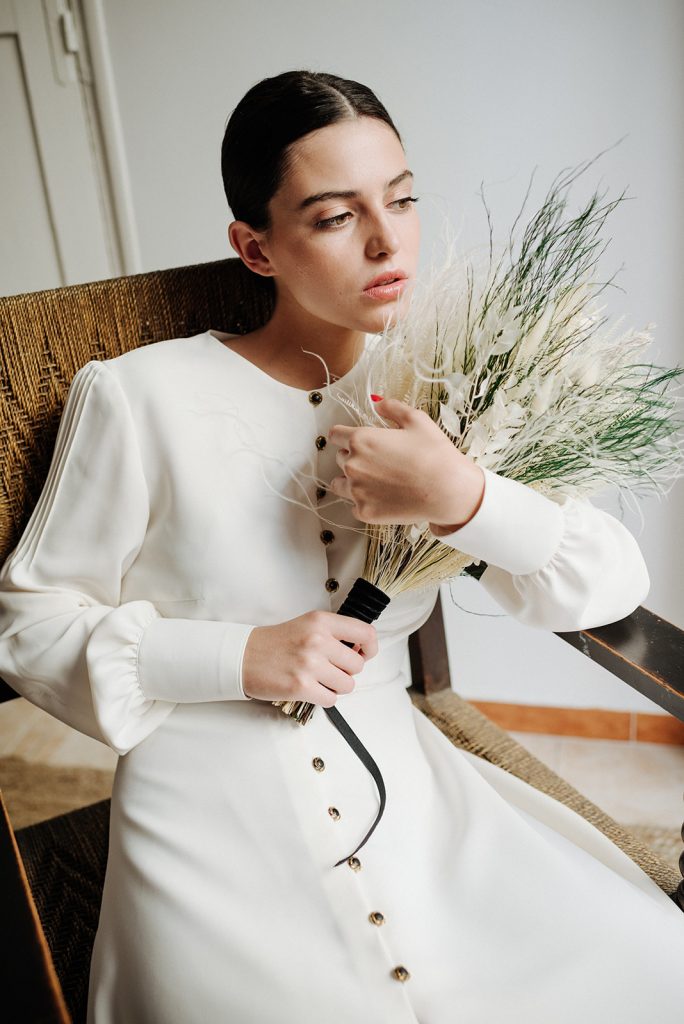 Noir et Blanc: el sofisticado negro Vestido camisero