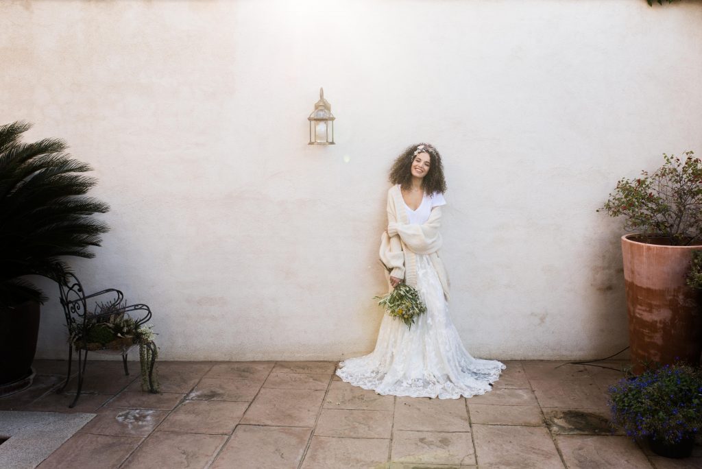 Falda y camiseta básica novia