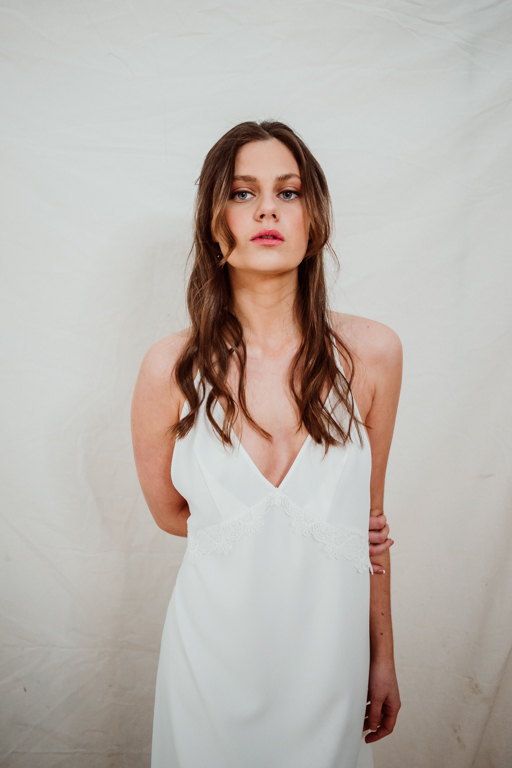 camisón escote en v novia