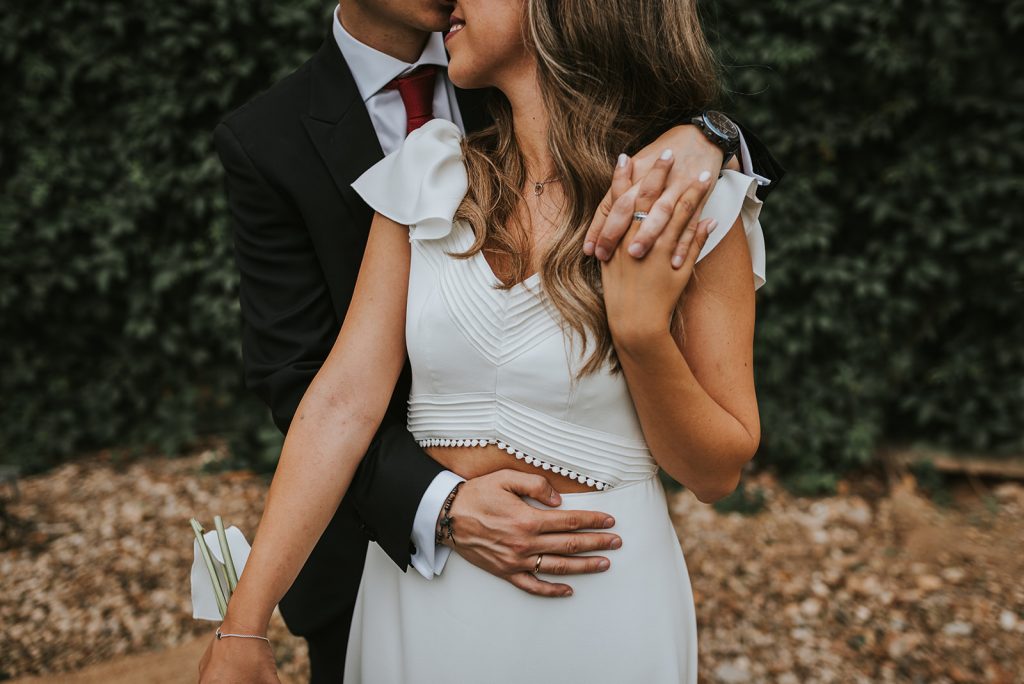 vestido novia cut out
