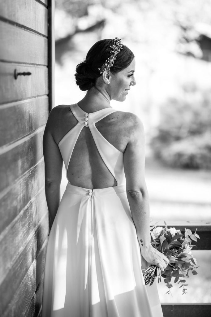 vestido escote espalda trapecio