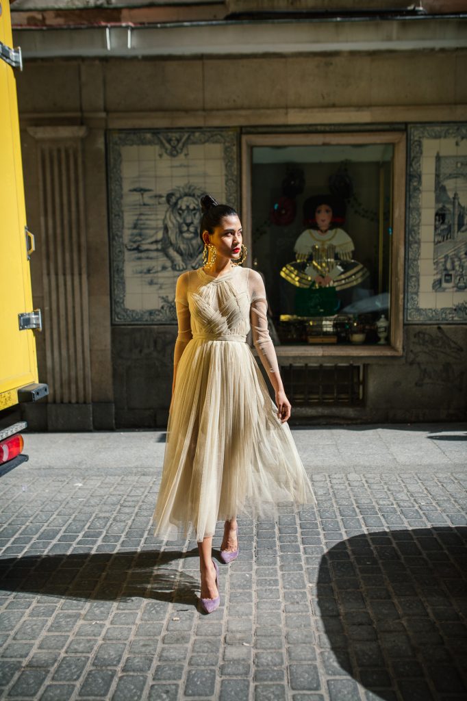 vestido midi volumen novia