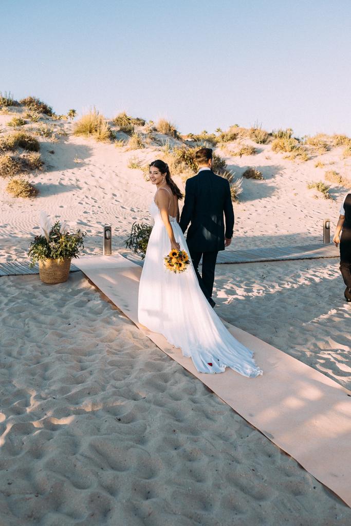 vestido novia de tirante fino
