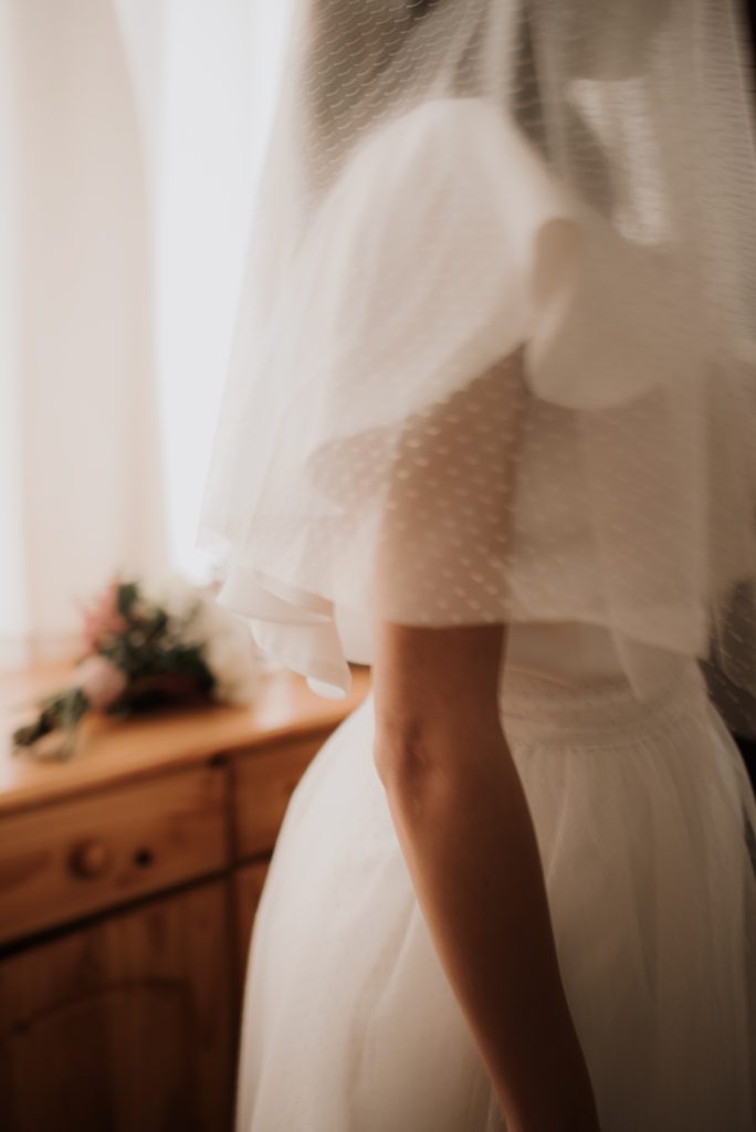novia velo plumeti