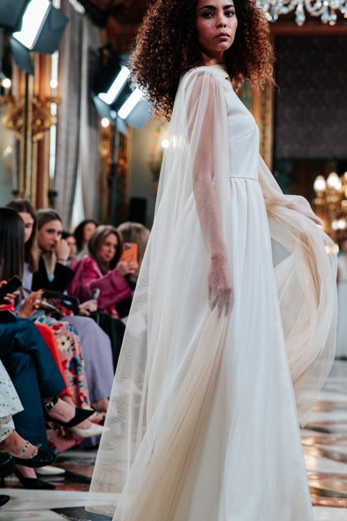 capa novia vestido