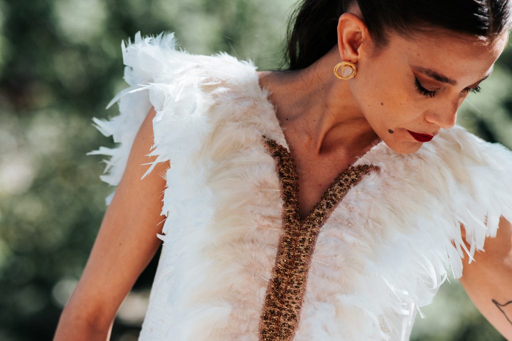 cuerpo plumas para novias bordado novias
