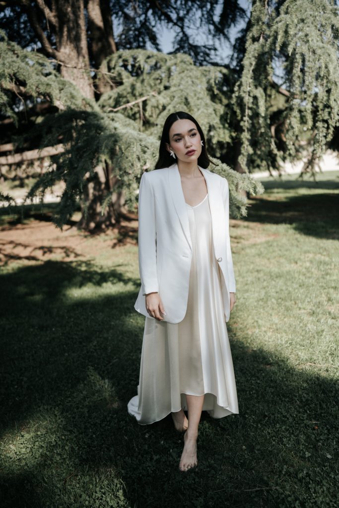 blazer más vestido lencero novias