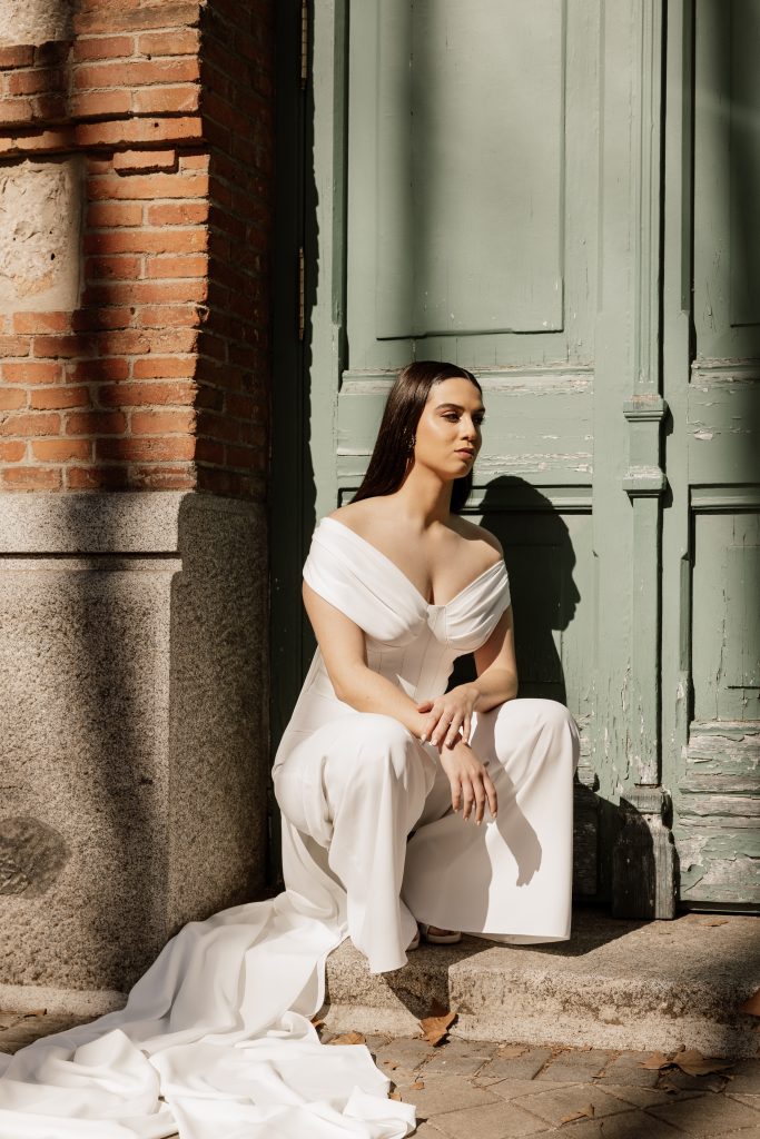 pantalón y top novia