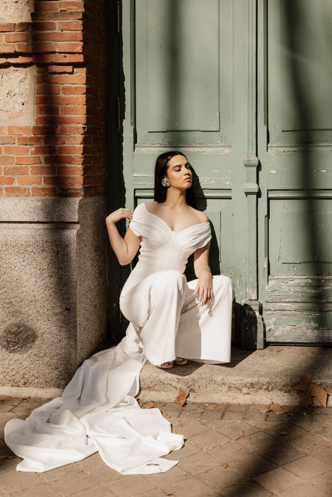 look pantalón novias