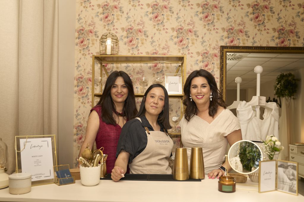 Cristina de De Bussion y Ana y Cristina de Lamaryé