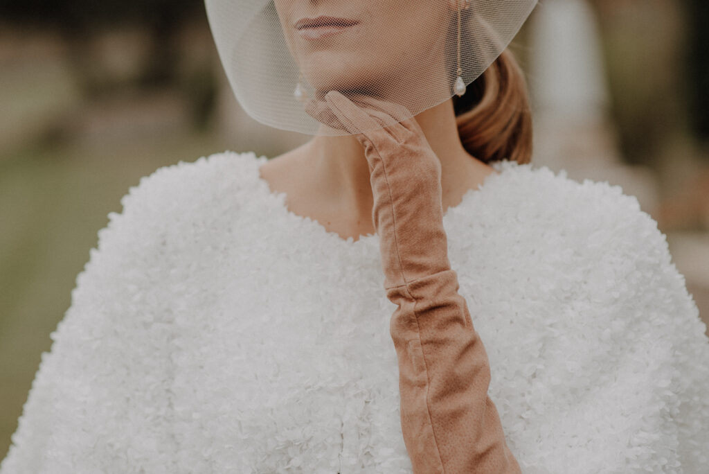 novias con guantes
