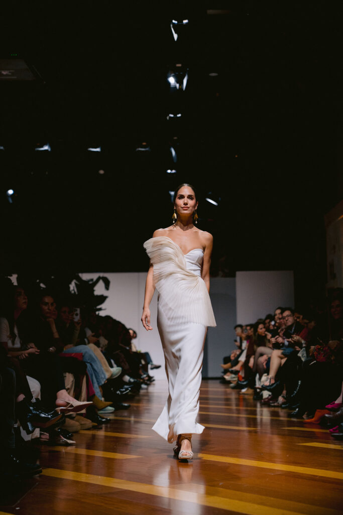 vestido columna novia